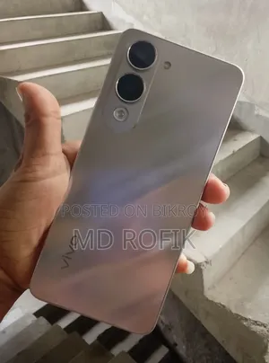 Vivo Y04 64 GB Gold