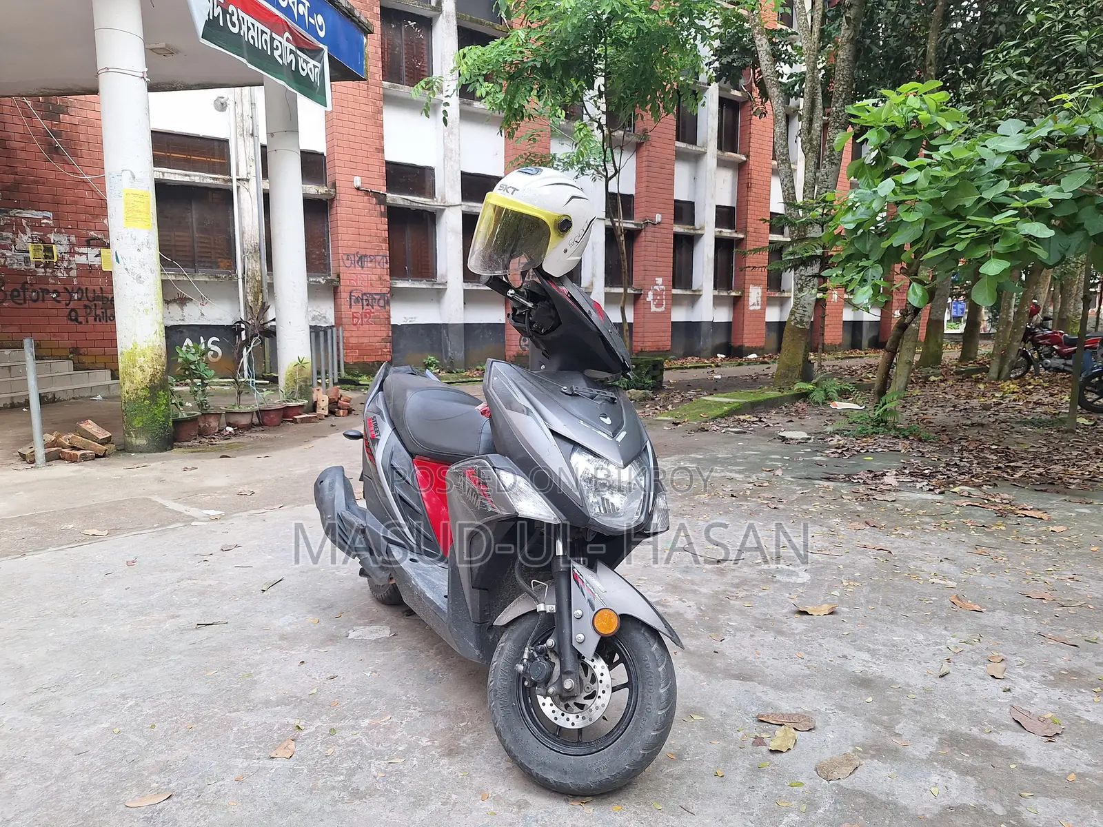 ইয়ামাহা ২০১৯ গ্রে