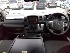 Toyota HiAce 2021 Silver