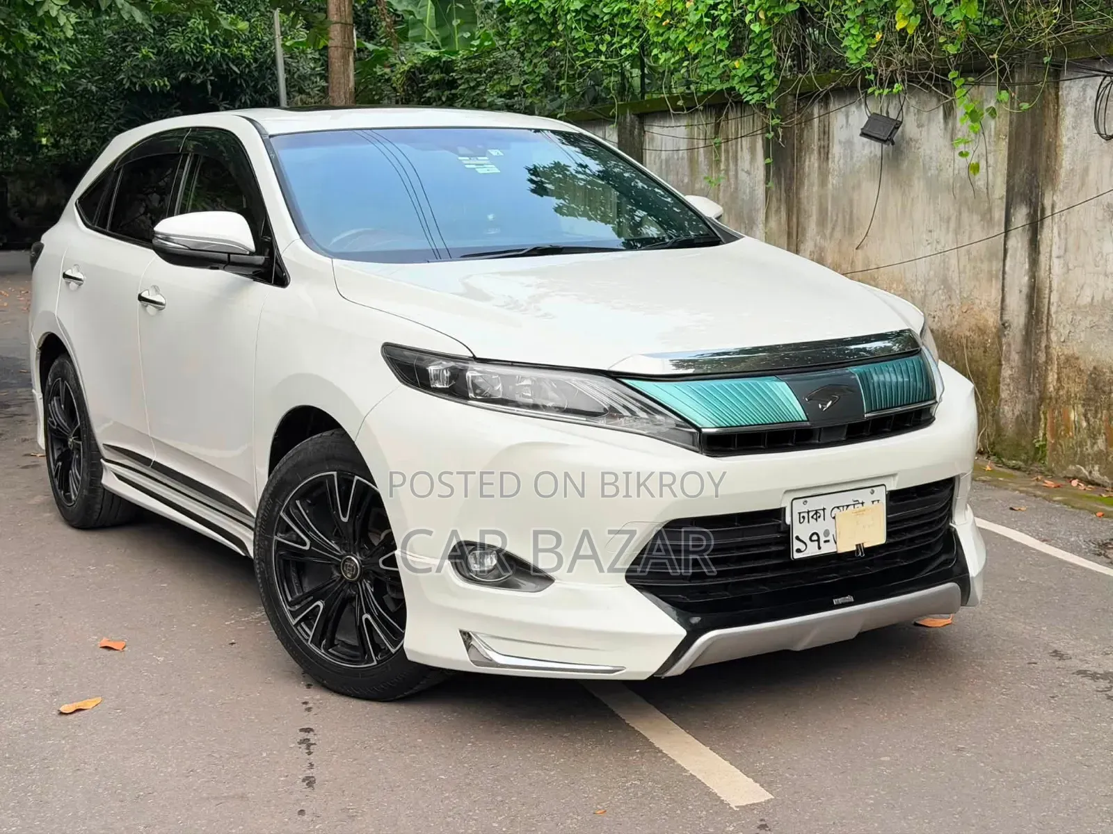টয়োটা হ্যারিয়ার প্রোগ্রেস মেটাল লেদার ২০১৬ পার্ল