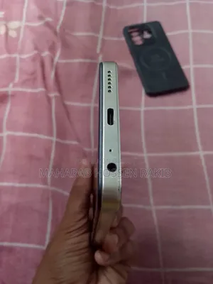 Tecno Spark 20C 128 GB