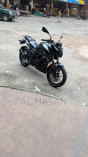 Bajaj Pulsar N160 2025 Black