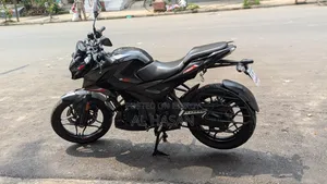 বাজাজ পালসার এন১৬০ ২০২৫ ব্ল্যাক