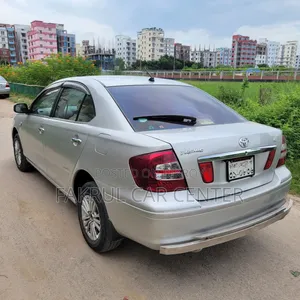 টয়োটা প্রিমিও ২০০৪ সিলভার