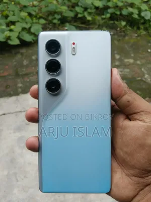 টেকনো ক্যামন ৪০ প্রো ৪জি ২৫৬ জিবি ব্লু