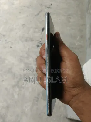 টেকনো ক্যামন ৪০ প্রো ৪জি ২৫৬ জিবি ব্লু