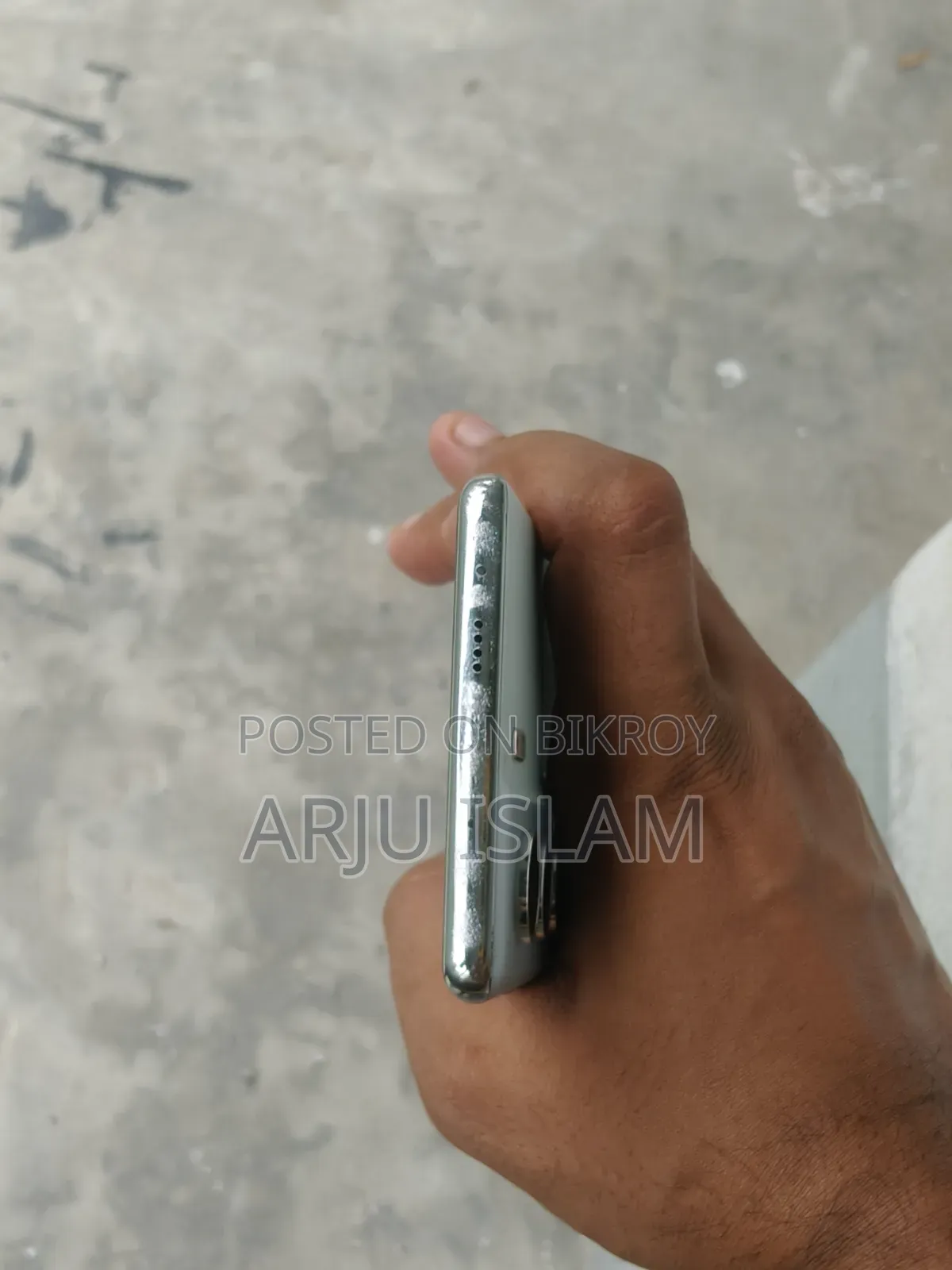 টেকনো ক্যামন ৪০ প্রো ৪জি ২৫৬ জিবি ব্লু