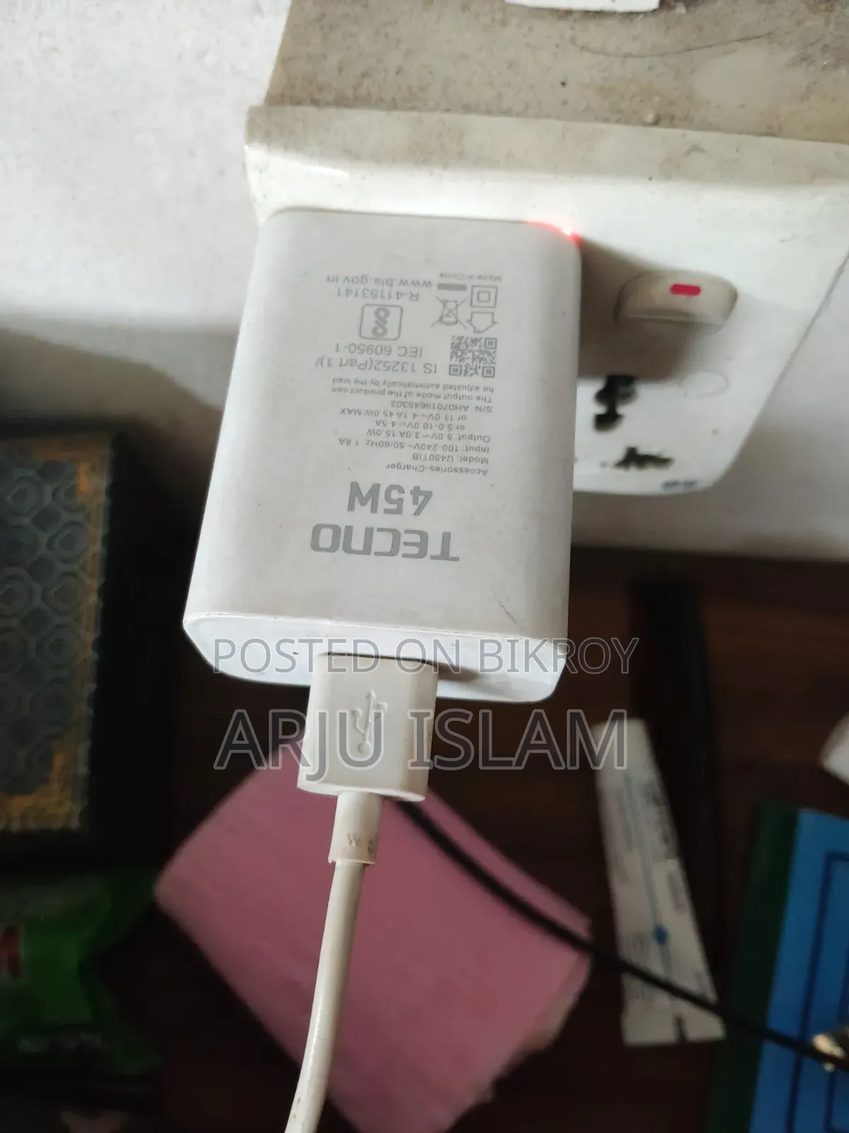 টেকনো ক্যামন ৪০ প্রো ৪জি ২৫৬ জিবি ব্লু