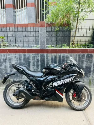 সুজুকি জিক্সার এসএফ ২০১৭ কালো