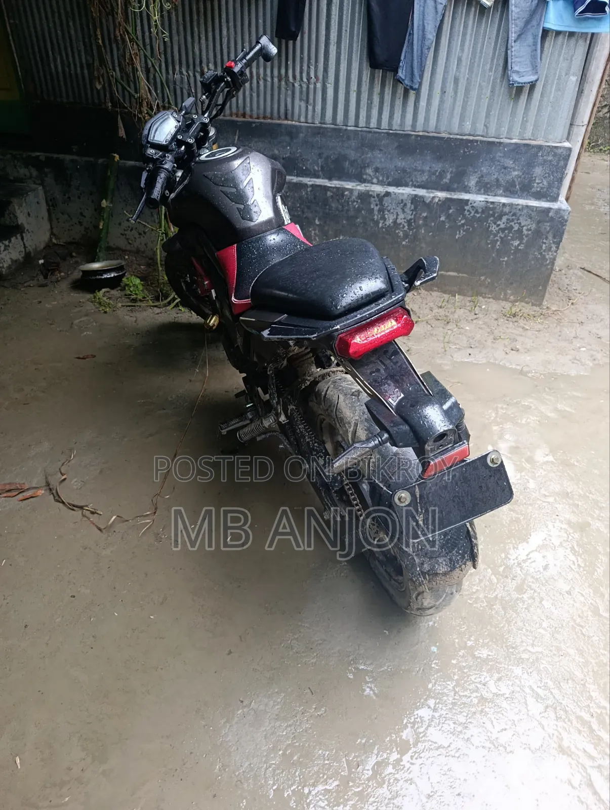 Runner Bolt 165R 2022 Black
