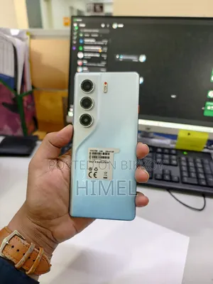টেকনো স্পার্ক ৪০ প্রো ২৫৬ জিবি ব্লু