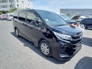 New Toyota Noah 1.8 FWD Hybrid (7 seater) 2021 Black