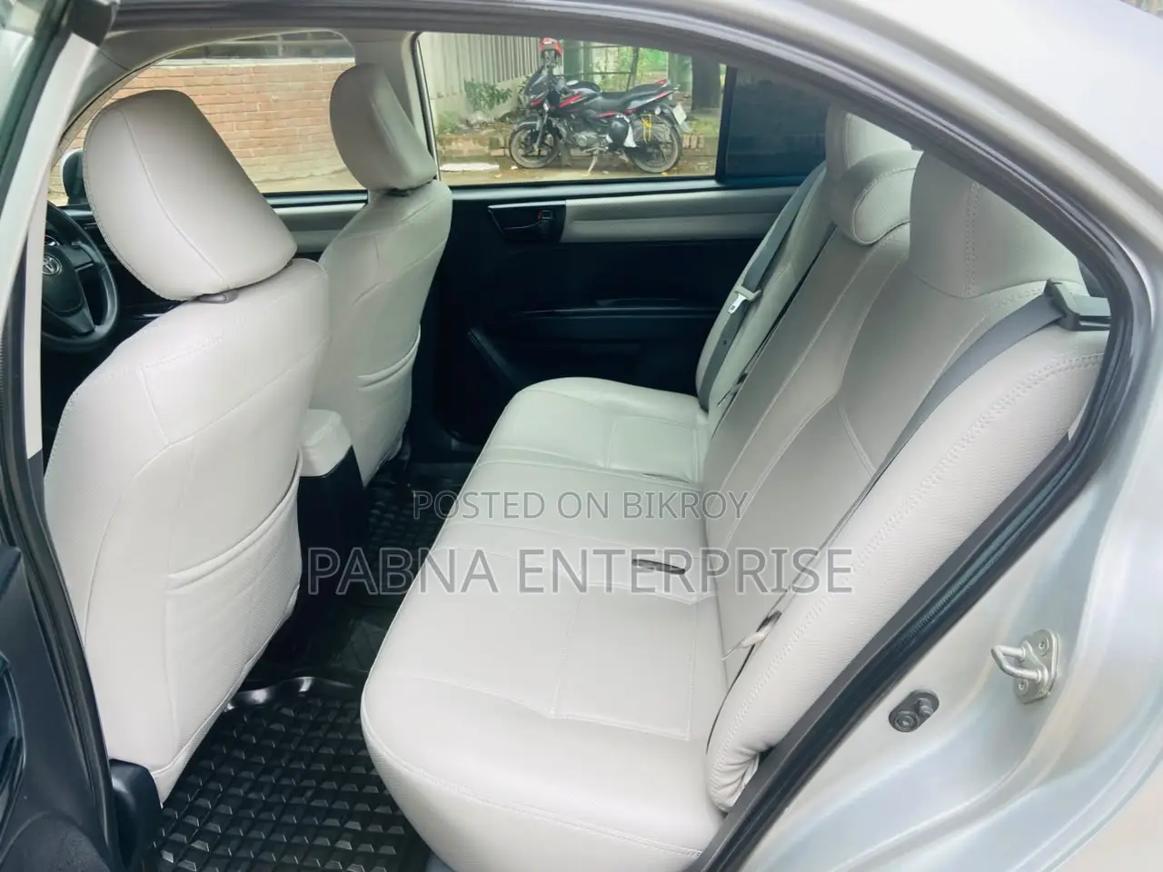 Toyota Axio 2012 Silver