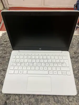 Laptop Microsoft Surface Laptop SE 8GB Intel Core I5 SSD 128GB