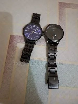 ২ টা চেইনের ঘড়ি, বেটারি নস্ট