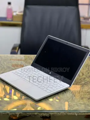 ল্যাপটপ মাইক্রোসফট সারফেস ল্যাপটপ এসই ৮জিবি ইন্টেল সেলরন এসএসডি ১২৮জিবি