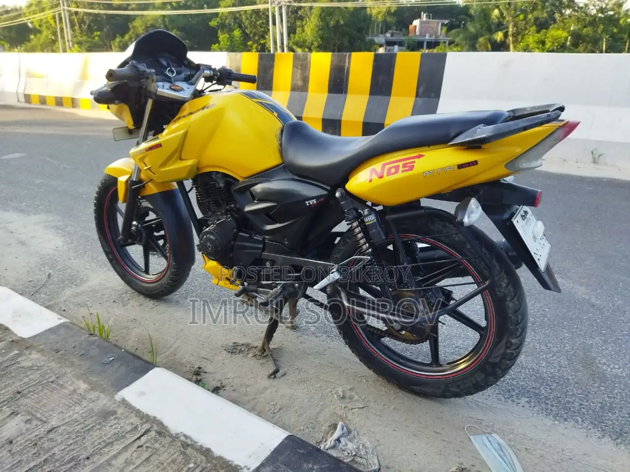 TVS Apache RTR 160 2V 2012 Yellow