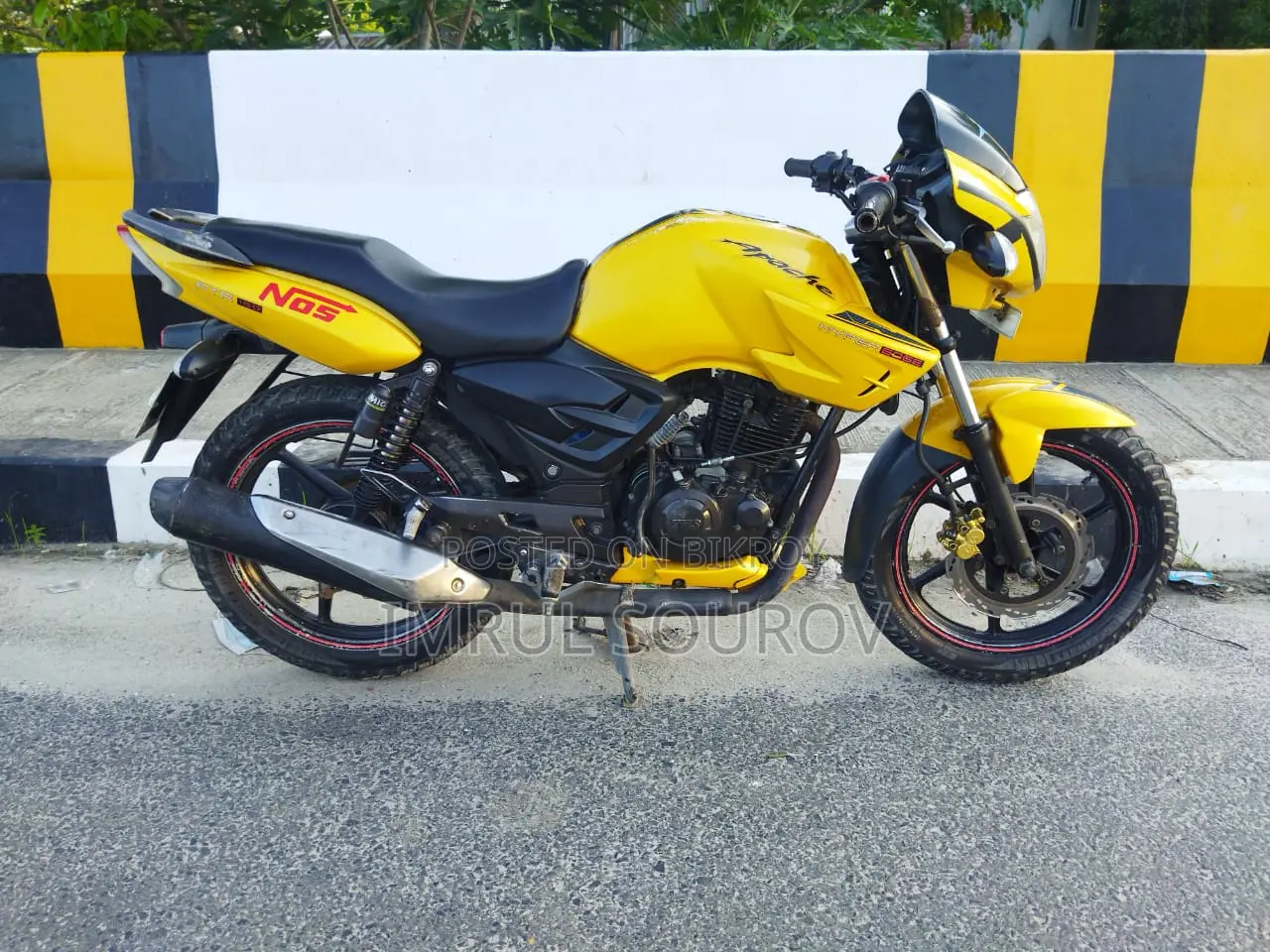 TVS Apache RTR 160 2V 2012 Yellow