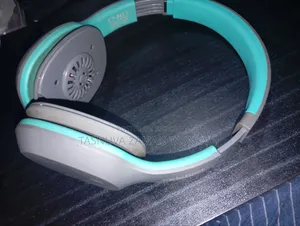 Headphones 🎧
