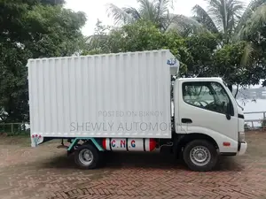 টয়োটা ডাইনা ডেলিভারি ভ্যান
