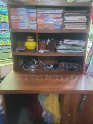 উডেন স্টাডি টেবিল উইথ বুকশেলফ