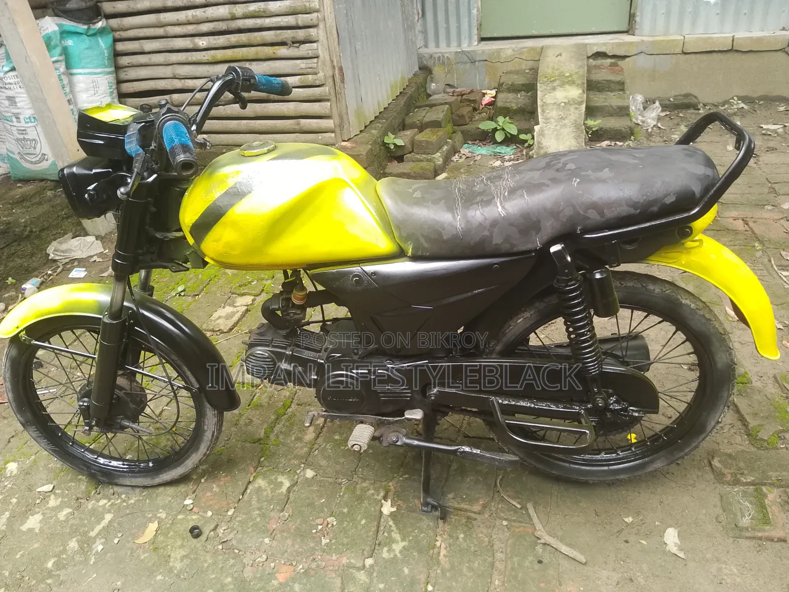 Runner AD 80S Alloy 2015 Black