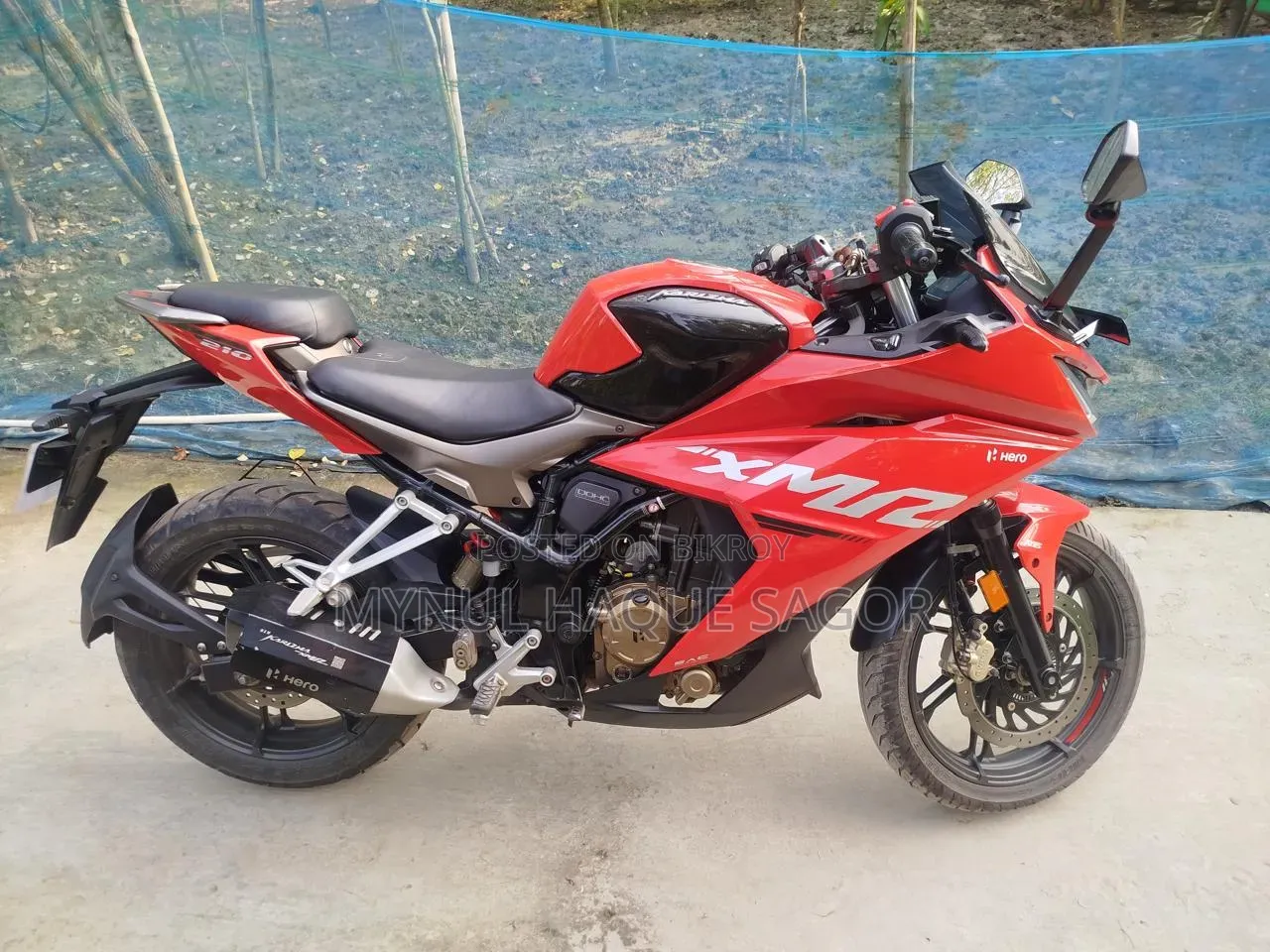 হিরো কারিজমা এক্সএমআর ২১০ ২০২৪ রেড