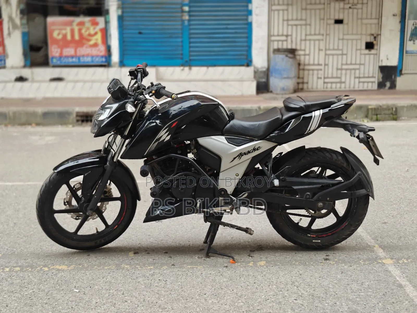 TVS Apache 160 4V 2022 Black