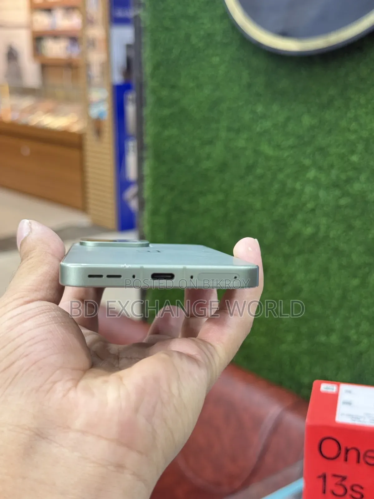 ওয়ানপ্লাস ১৩এস ২৫৬ জিবি সবুজ
