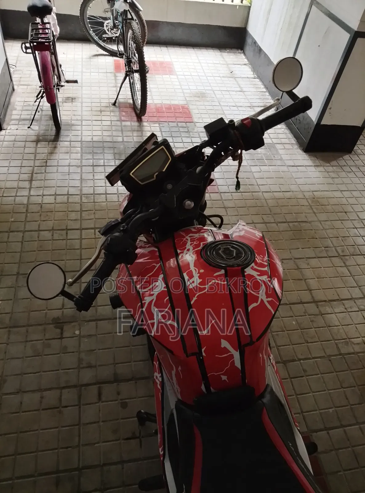 TVS Apache 160 4V 2019 Red