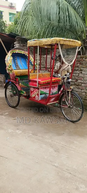 একটা অটো রিকশা বিক্রি হবে