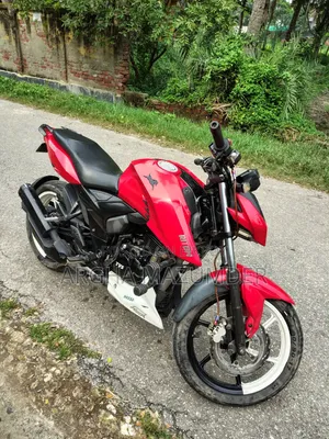 TVS Apache RTR 160 4V 2022 Red