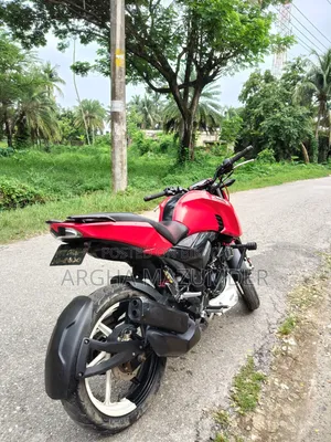 টিভিএস অ্যাপাচি আরটিআর ১৬০ ৪ভি ২০২২ লাল