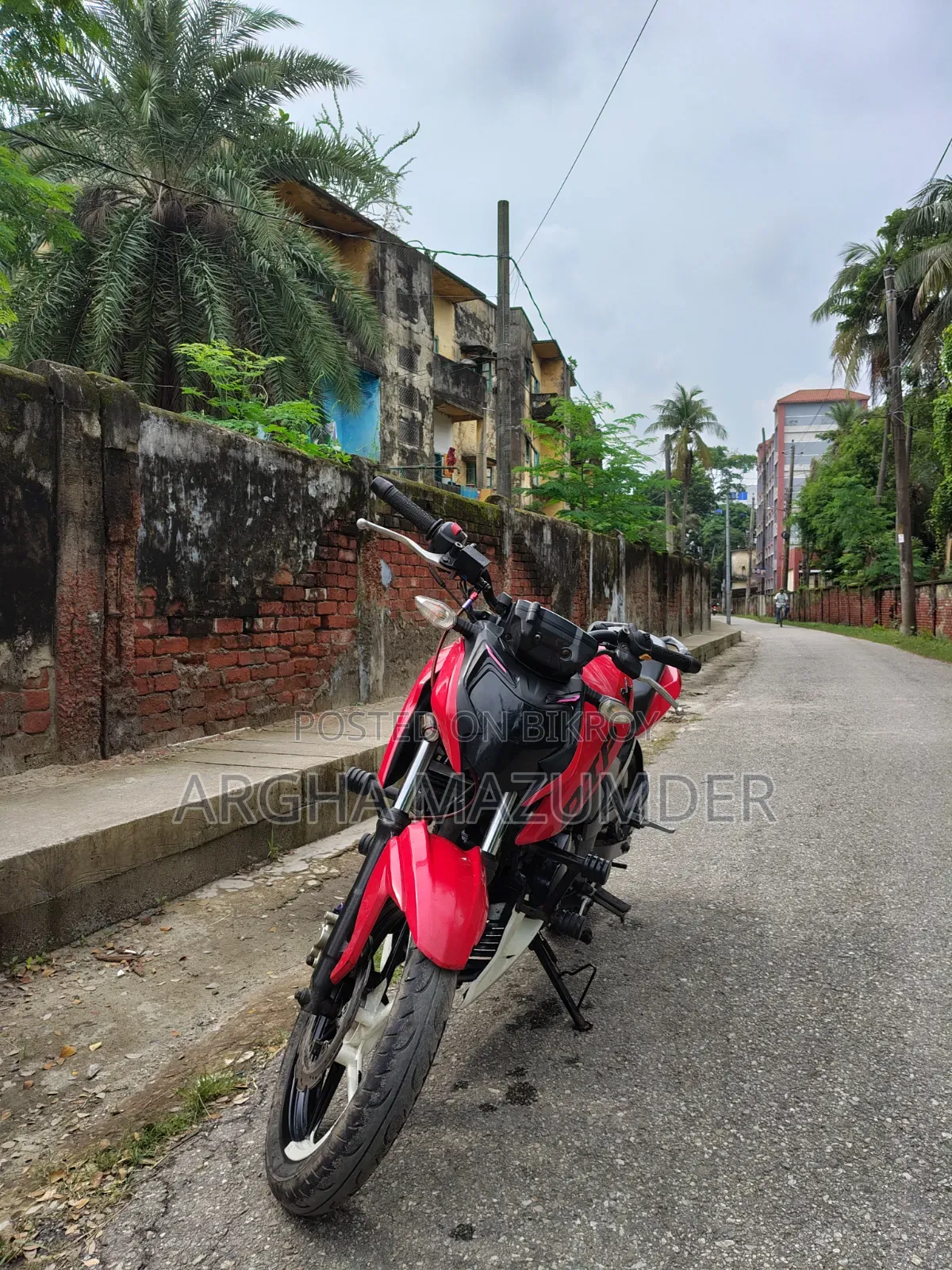 টিভিএস অ্যাপাচি আরটিআর ১৬০ ৪ভি ২০২২ লাল