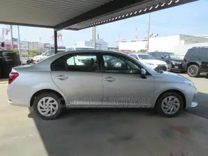 Toyota Axio 2021 Silver
