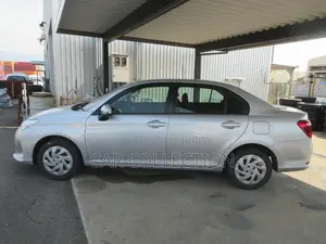 Toyota Axio 2021 Silver