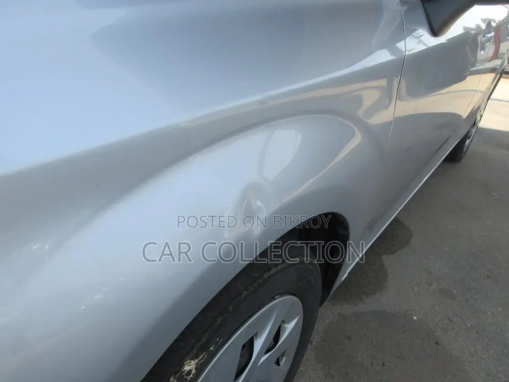 Toyota Axio 2021 Silver