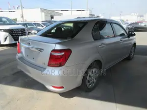 Toyota Axio 2021 Silver