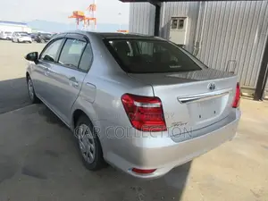 Toyota Axio 2021 Silver
