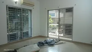 গুলশানে ৩ বেডরুমের অ্যাপার্টমেন্ট ভাড়া দেওয়া হবে