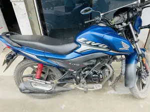 হোন্ডা লিভো ২০১৮ নীল