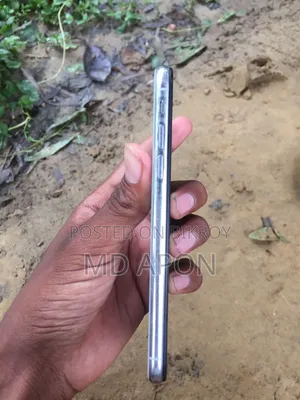 Apple iPhone X 64 GB White