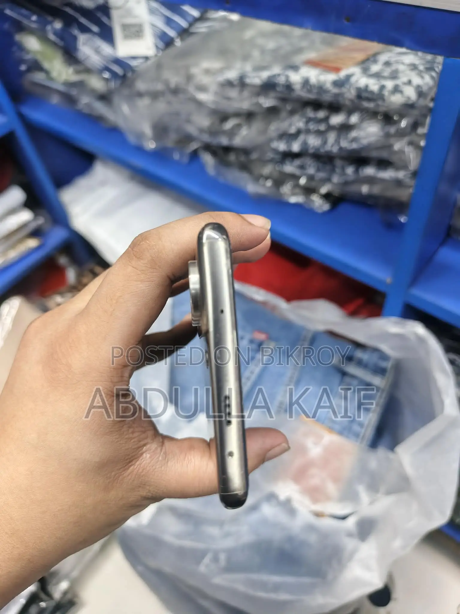 টেকনো ক্যামন ৪০ প্রো ৪জি ২৫৬ জিবি ব্ল্যাক