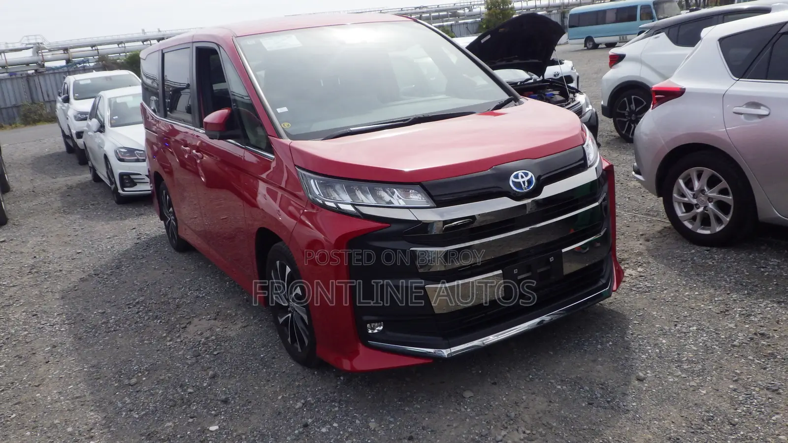 Toyota Noah 2022 Red