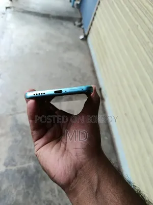 Vivo T4 128 GB Blue