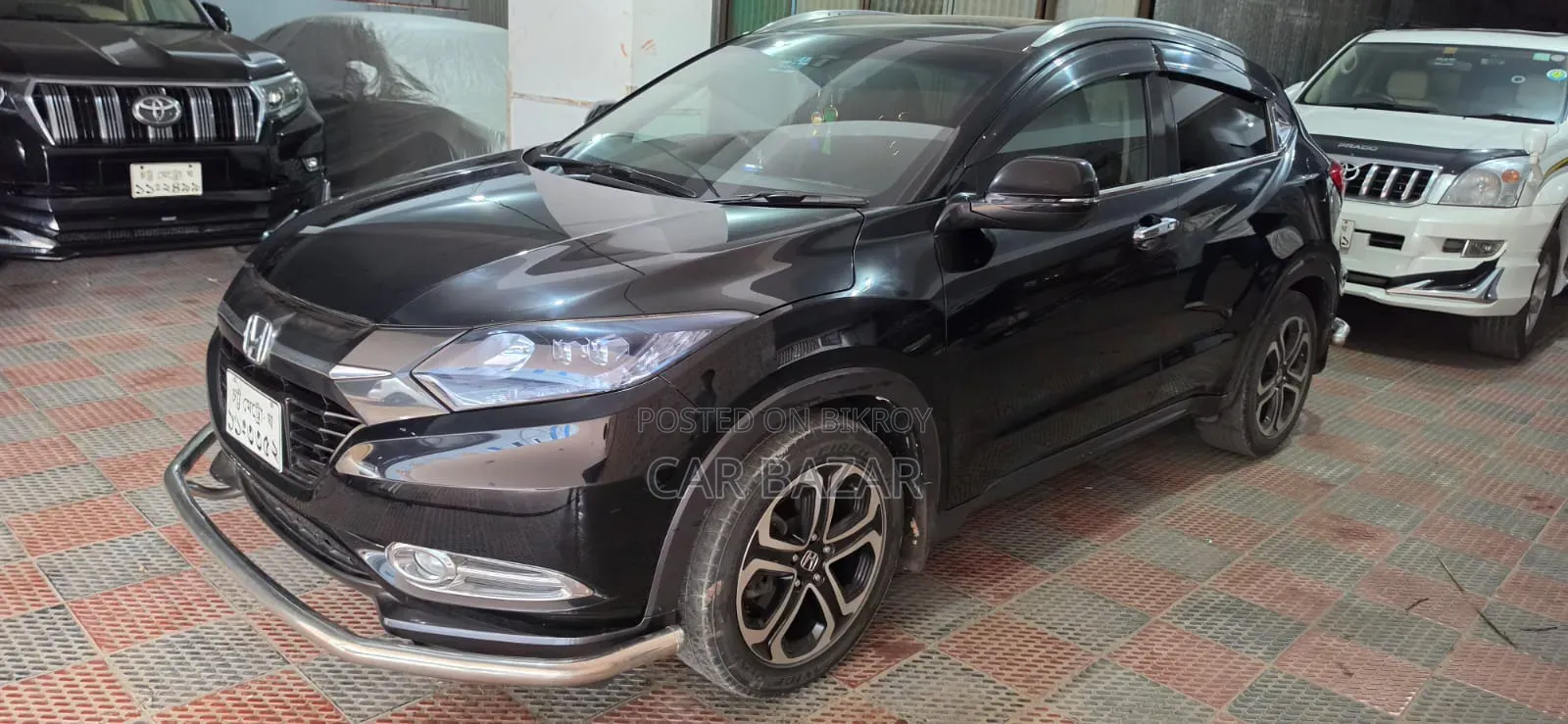Honda Vezel 1.5 Two-Wheel Drive 2015 Black