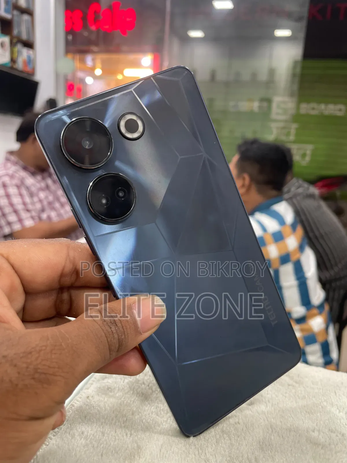 টেকনো ক্যামন ২০ ২৫৬ জিবি নীল