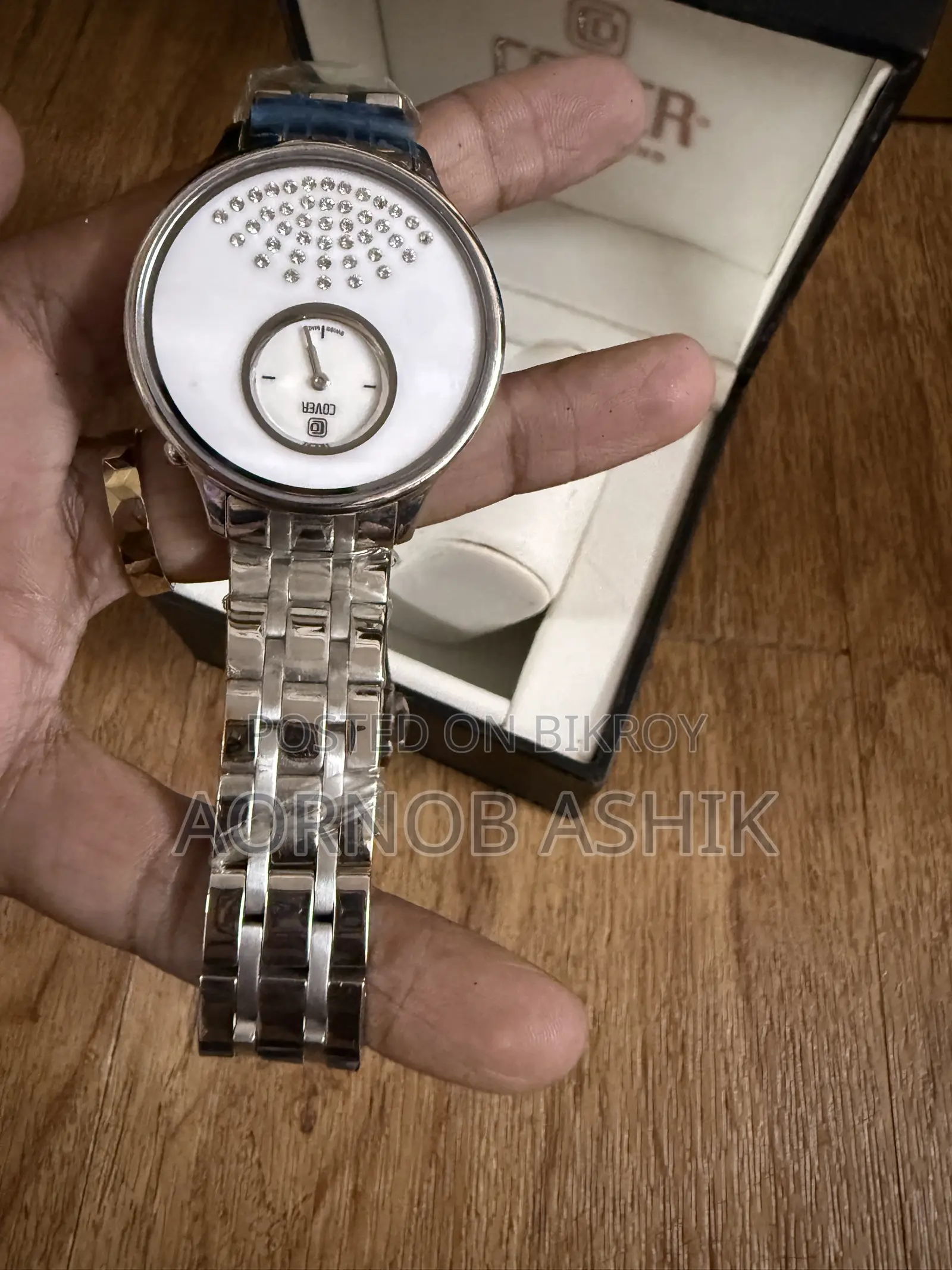 সুইজারল্যান্ড পার্লা লেডিস ওয়াচ