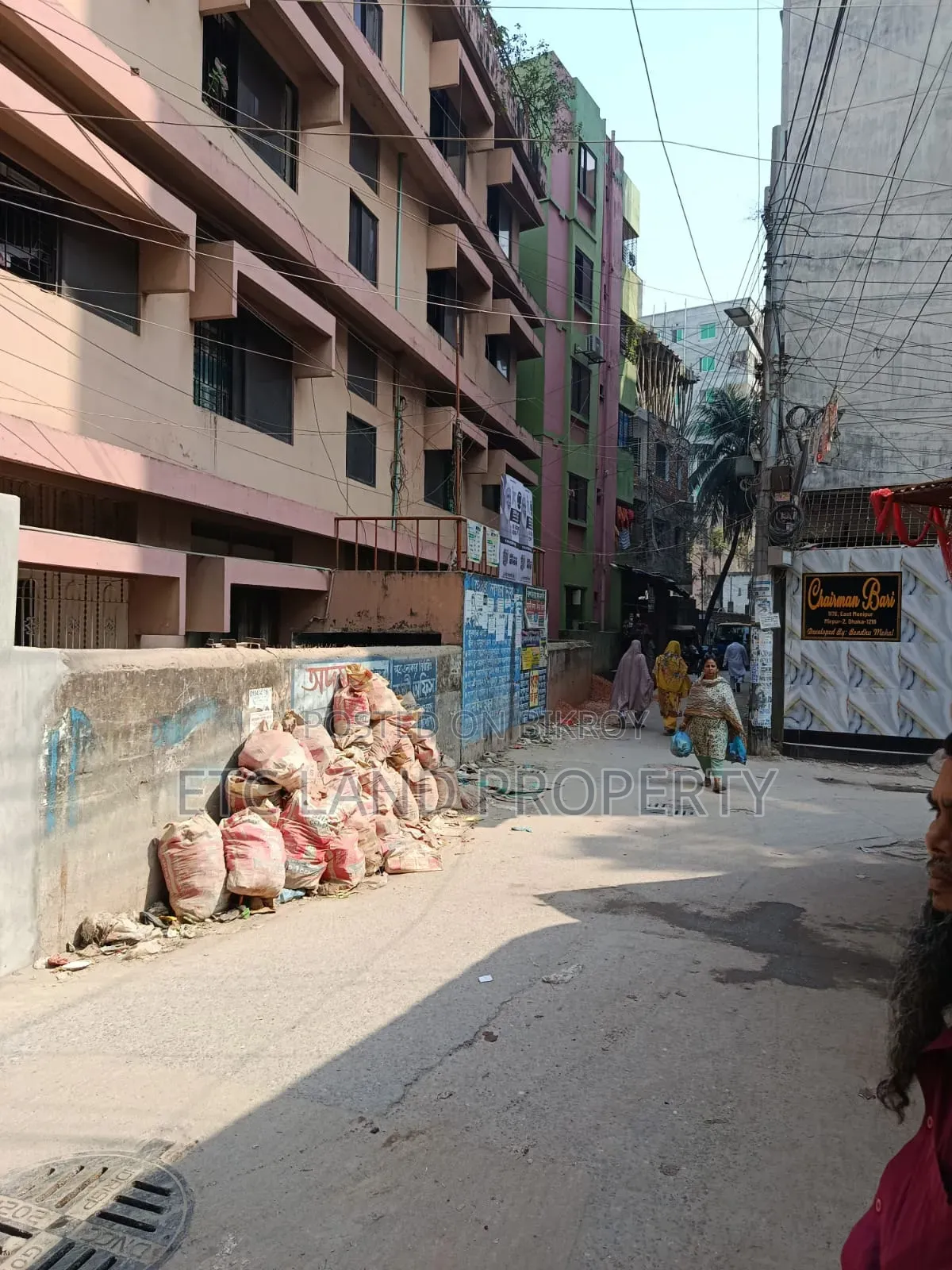 10-Bedroom House in Monipuri Para, Farmgate for Sale