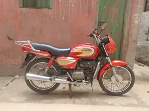 হিরো স্প্লেন্ডার প্লাস ২০১২ লাল